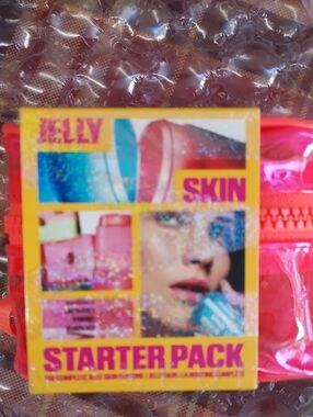 Milk Makeup Bright Cooling water gel, watermelon travel size. (3)